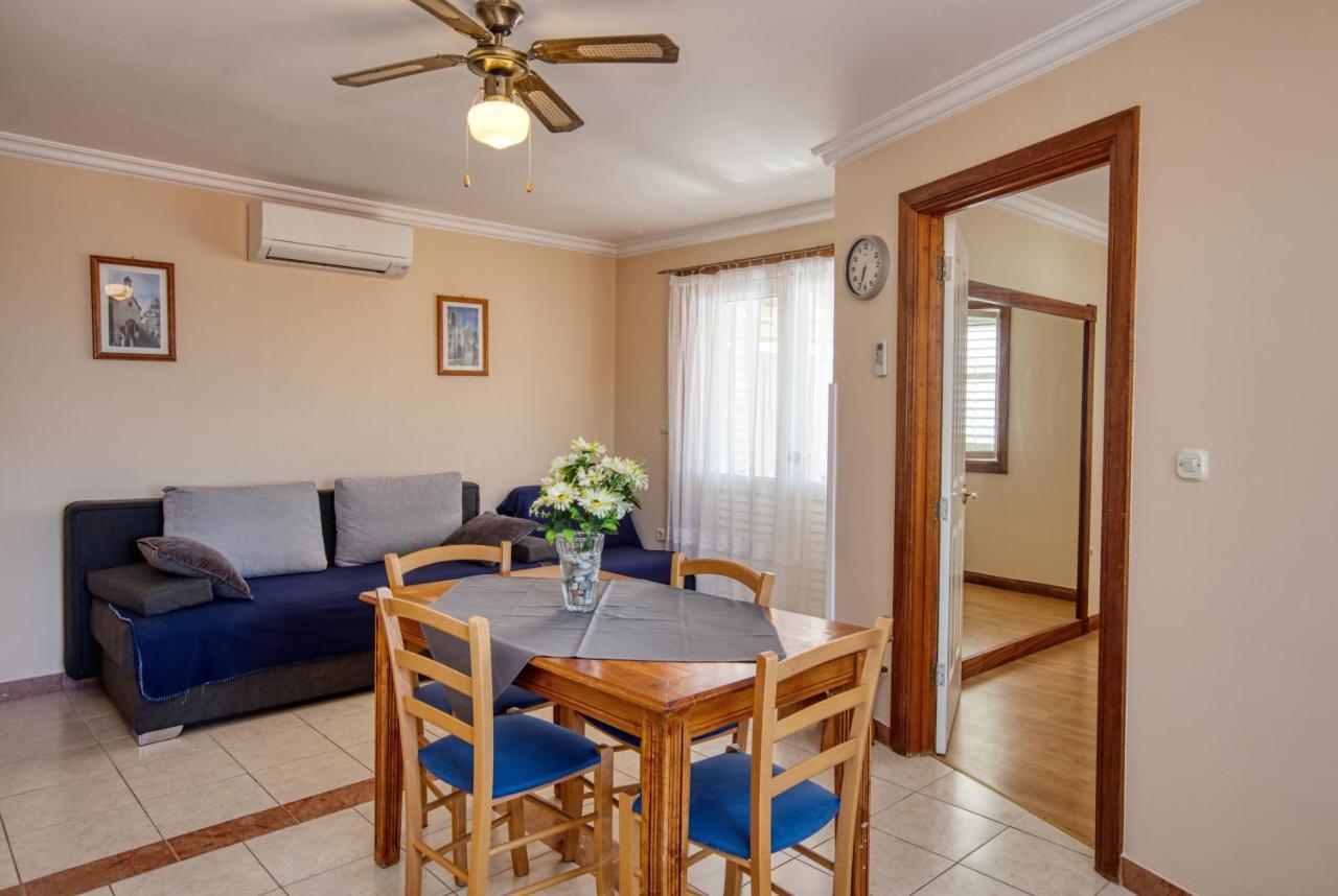 Apartments By The Sea Brodarica, Sibenik - 4194 Dış mekan fotoğraf